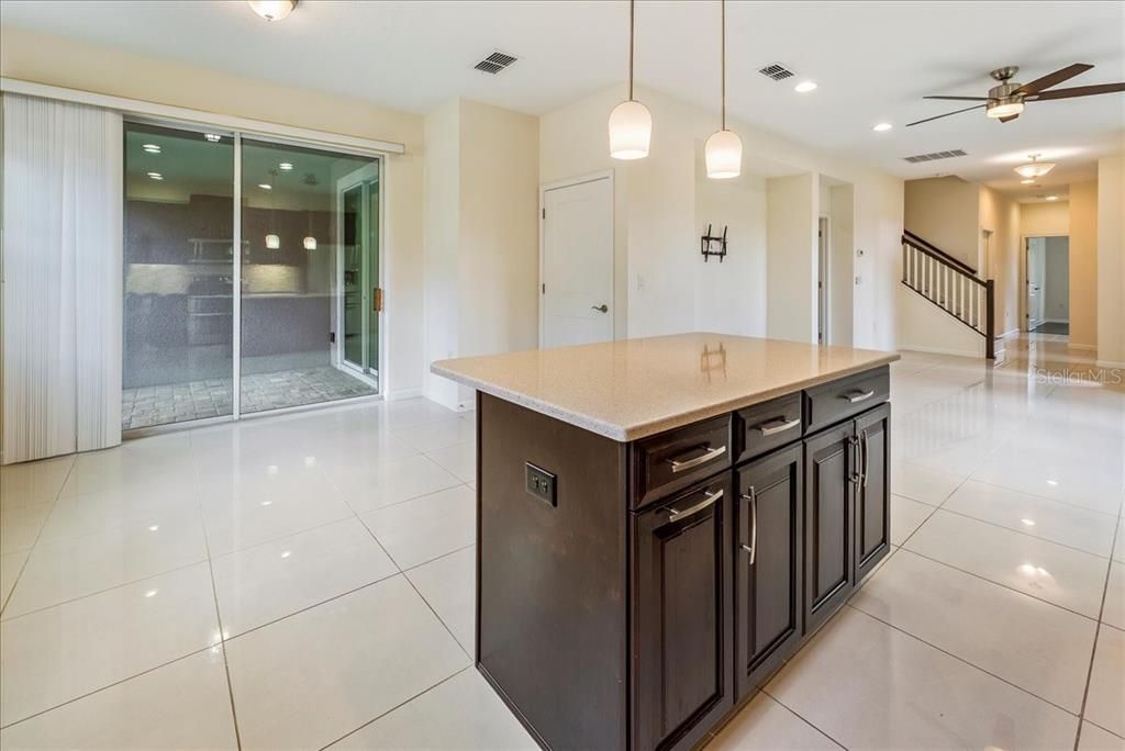 待售: $399,900 (3 贝兹, 3 浴室, 1758 平方英尺)