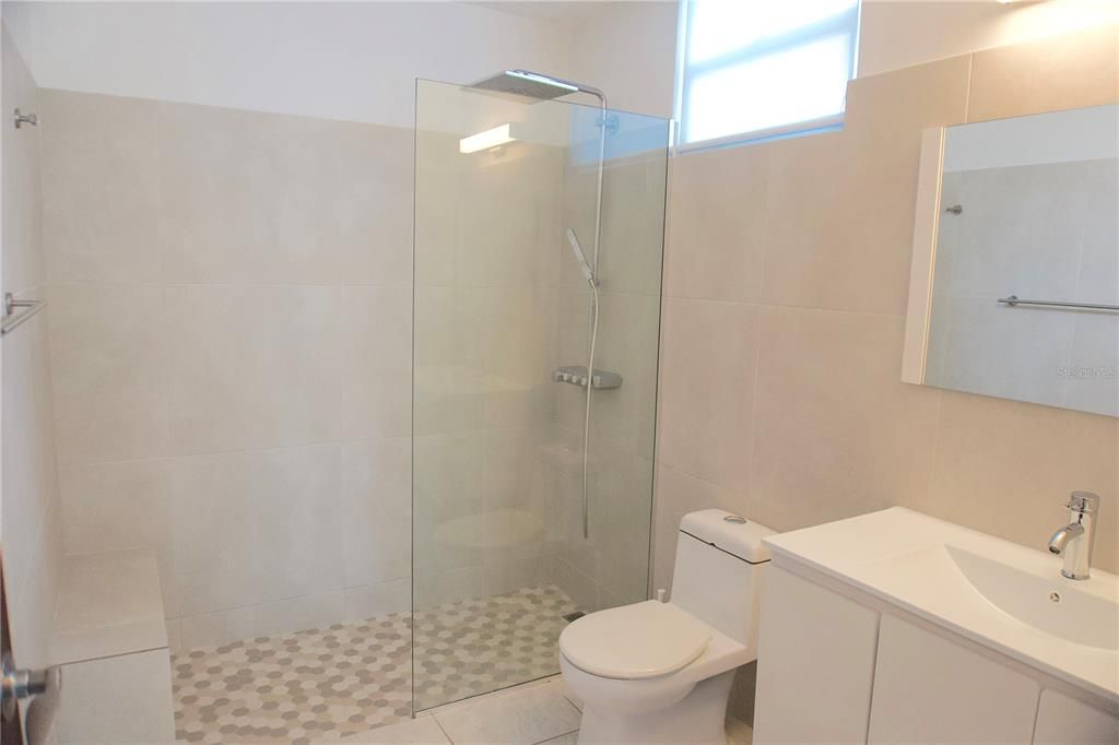 For Sale: $625,000 (4 beds, 2 baths, 3300 Square Feet)