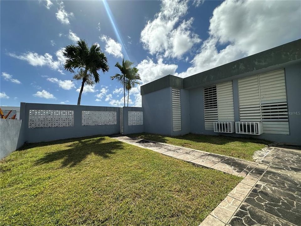 En Venta: $495,000 (4 camas, 4 baños, 2194 Pies cuadrados)