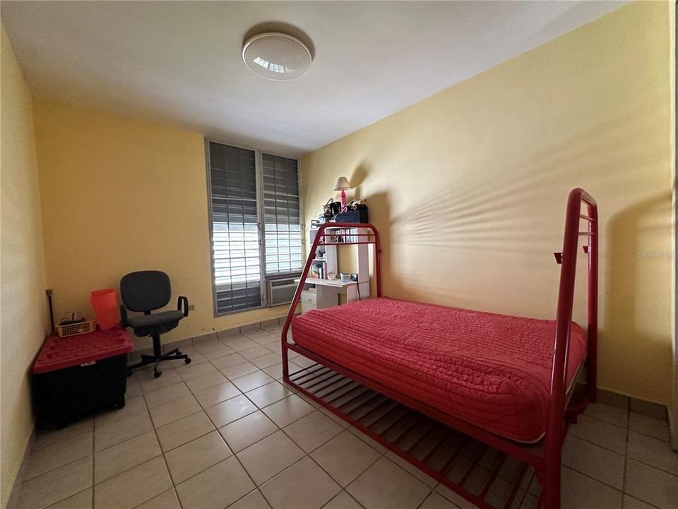 En Venta: $495,000 (4 camas, 4 baños, 2194 Pies cuadrados)