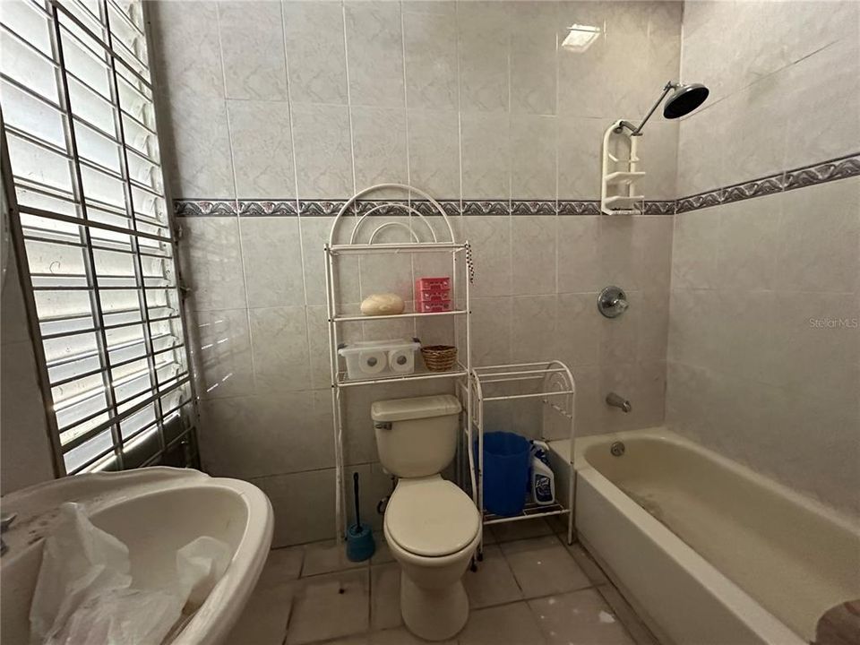 En Venta: $495,000 (4 camas, 4 baños, 2194 Pies cuadrados)