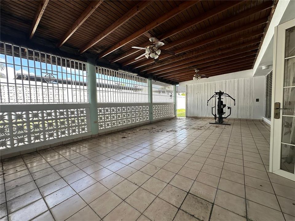 En Venta: $495,000 (4 camas, 4 baños, 2194 Pies cuadrados)