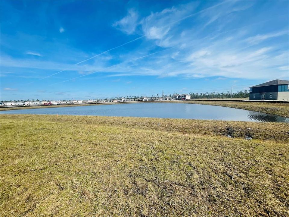 В аренду: $2,200 (4 спален, 2 ванн, 1824 Квадратных фут)