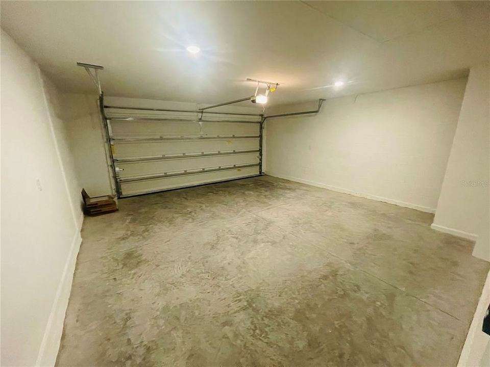 В аренду: $2,200 (4 спален, 2 ванн, 1824 Квадратных фут)