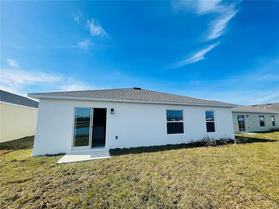 В аренду: $2,200 (4 спален, 2 ванн, 1824 Квадратных фут)