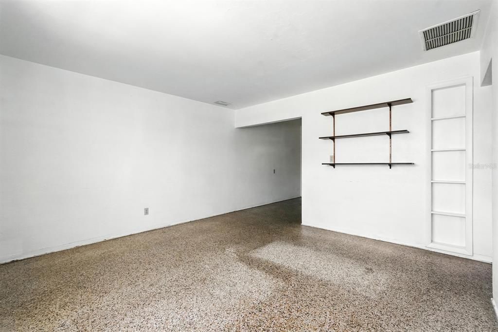 待售: $385,000 (3 贝兹, 0 浴室, 1440 平方英尺)