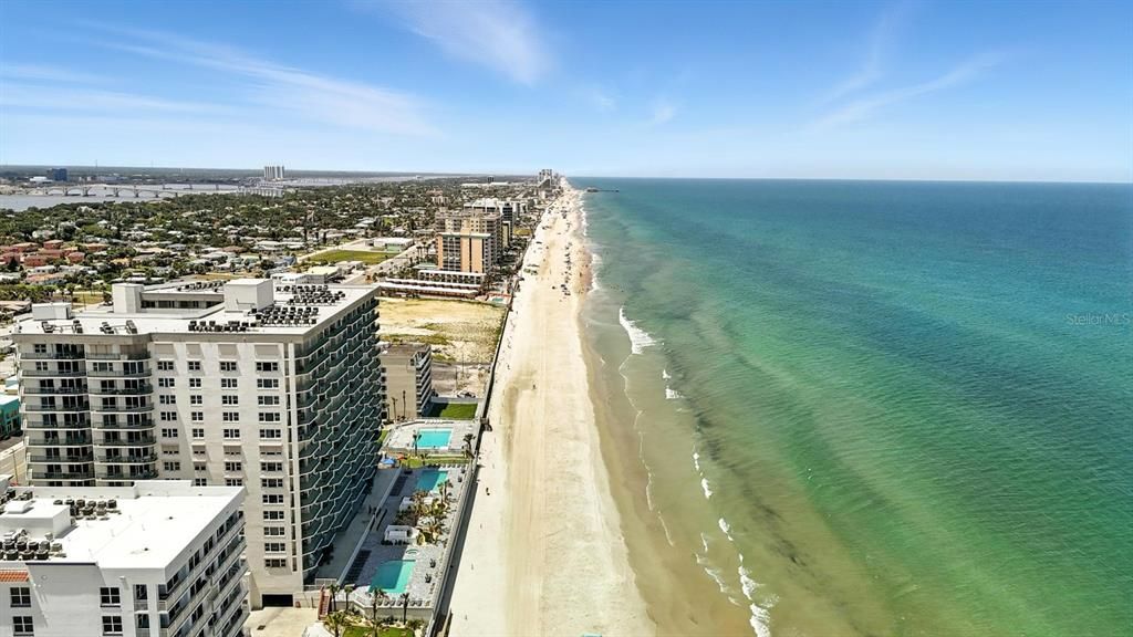 待售: $385,000 (3 贝兹, 0 浴室, 1440 平方英尺)