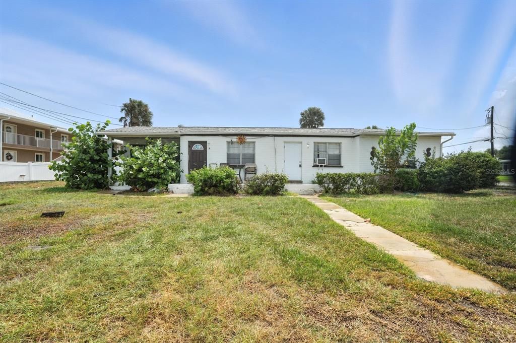 待售: $385,000 (3 贝兹, 0 浴室, 1440 平方英尺)