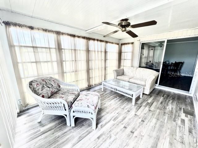 待售: $84,900 (2 贝兹, 2 浴室, 792 平方英尺)