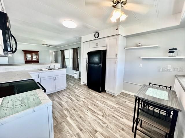 待售: $84,900 (2 贝兹, 2 浴室, 792 平方英尺)