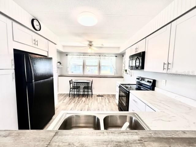 待售: $84,900 (2 贝兹, 2 浴室, 792 平方英尺)