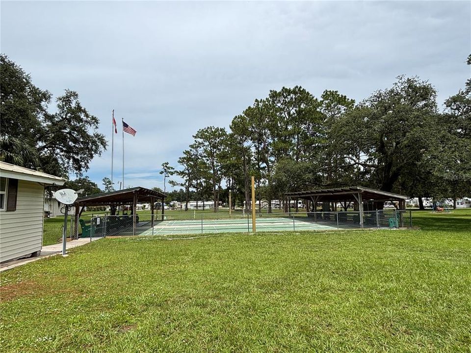 待售: $90,000 (2 贝兹, 1 浴室, 740 平方英尺)