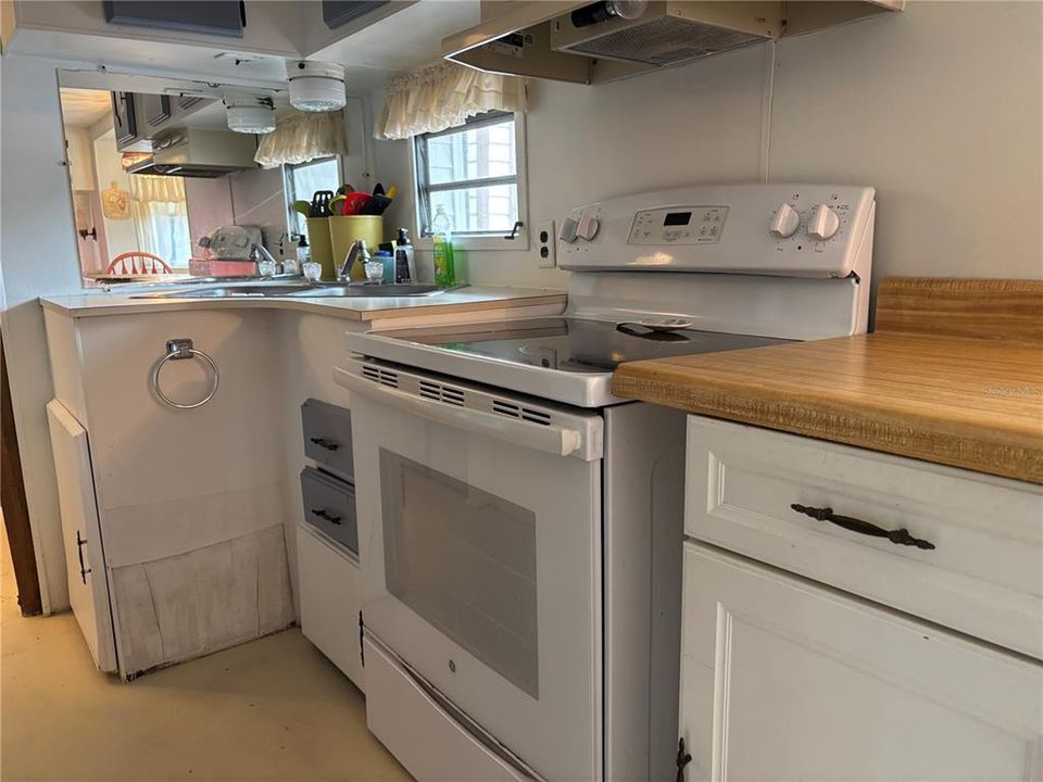 待售: $90,000 (2 贝兹, 1 浴室, 740 平方英尺)