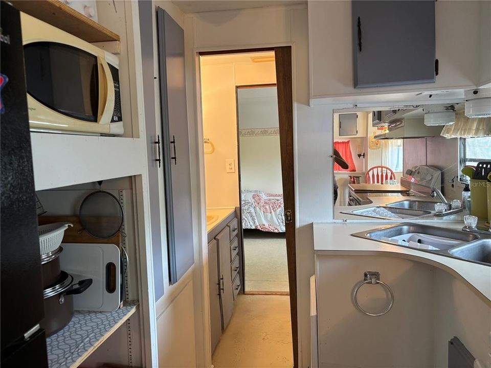 待售: $90,000 (2 贝兹, 1 浴室, 740 平方英尺)