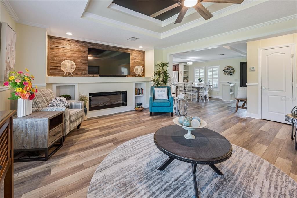 En Venta: $325,000 (3 camas, 2 baños, 1800 Pies cuadrados)