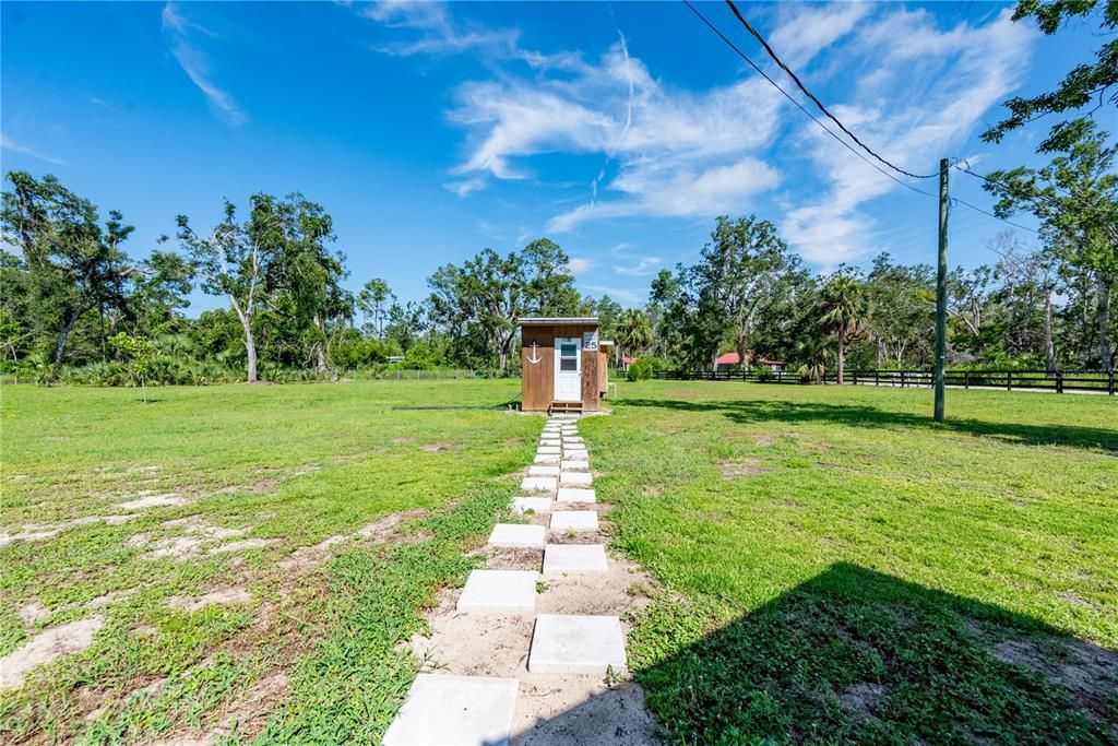 En Venta: $325,000 (3 camas, 2 baños, 1800 Pies cuadrados)