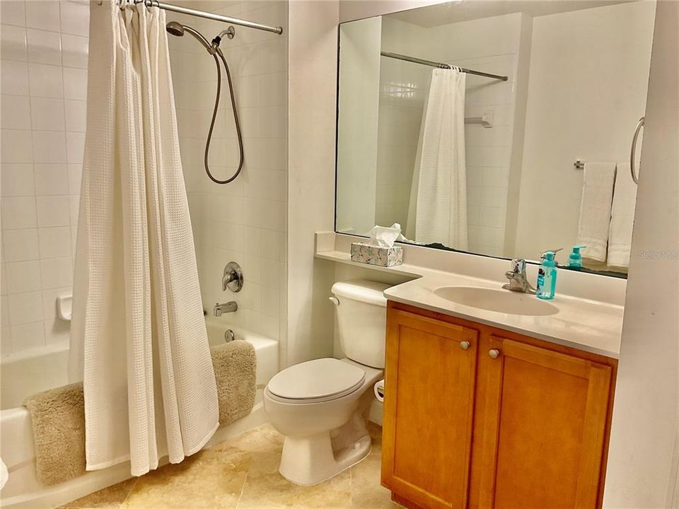 For Rent: $4,000 (3 beds, 2 baths, 1647 Square Feet)