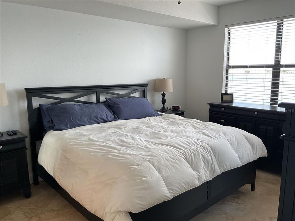 For Rent: $4,000 (3 beds, 2 baths, 1647 Square Feet)