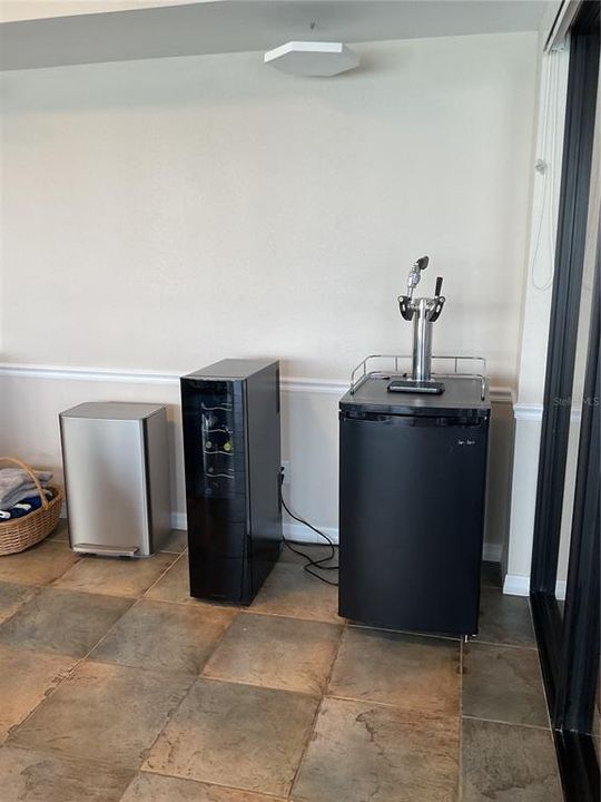 For Rent: $4,000 (3 beds, 2 baths, 1647 Square Feet)