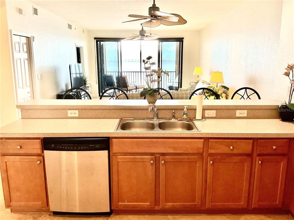 For Rent: $4,000 (3 beds, 2 baths, 1647 Square Feet)