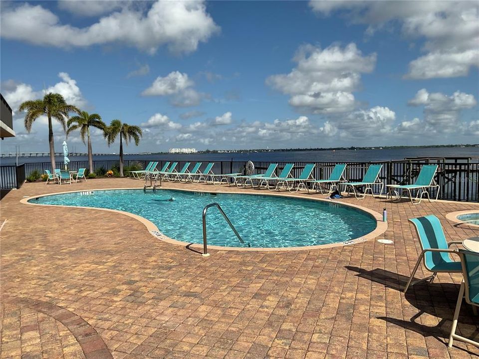 For Rent: $4,000 (3 beds, 2 baths, 1647 Square Feet)