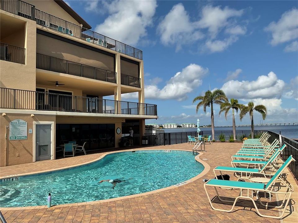 For Rent: $4,000 (3 beds, 2 baths, 1647 Square Feet)