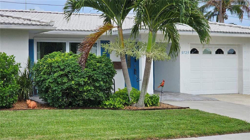 Recently Sold: $345,000 (2 beds, 2 baths, 1665 Square Feet)