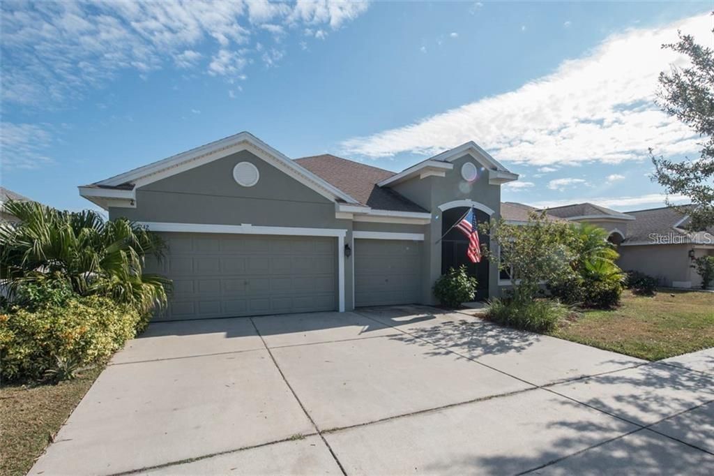 For Rent: $3,100 (4 beds, 3 baths, 3057 Square Feet)