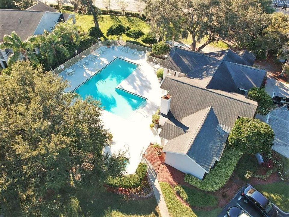 For Sale: $179,900 (2 beds, 2 baths, 954 Square Feet)