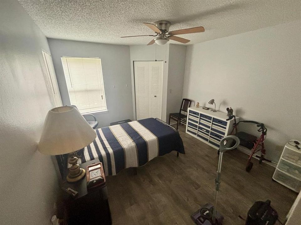 For Sale: $179,900 (2 beds, 2 baths, 954 Square Feet)