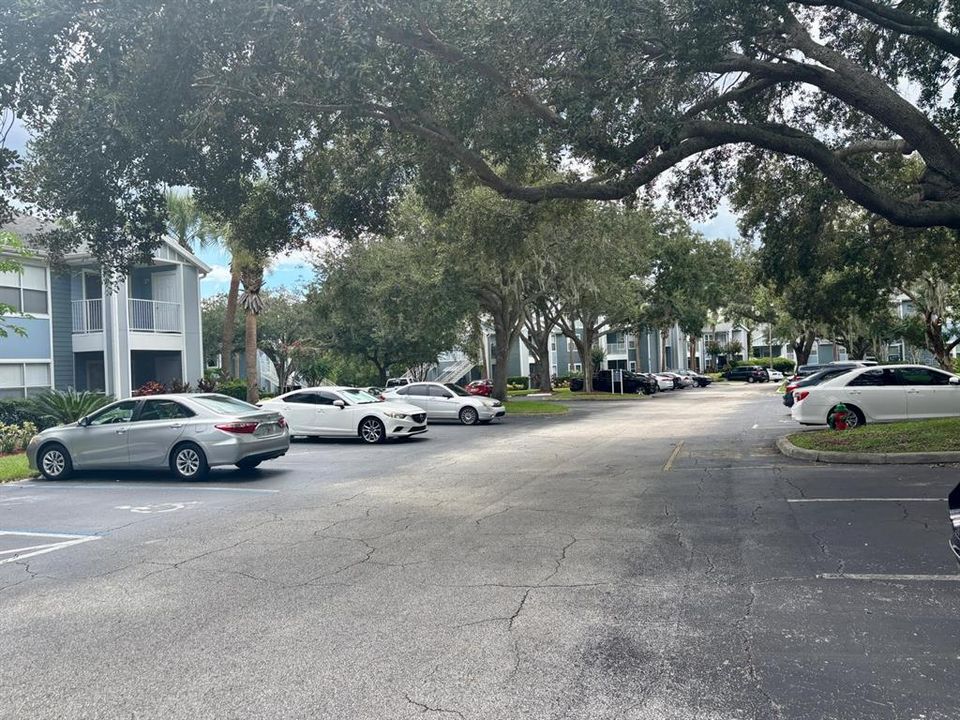 For Sale: $179,900 (2 beds, 2 baths, 954 Square Feet)