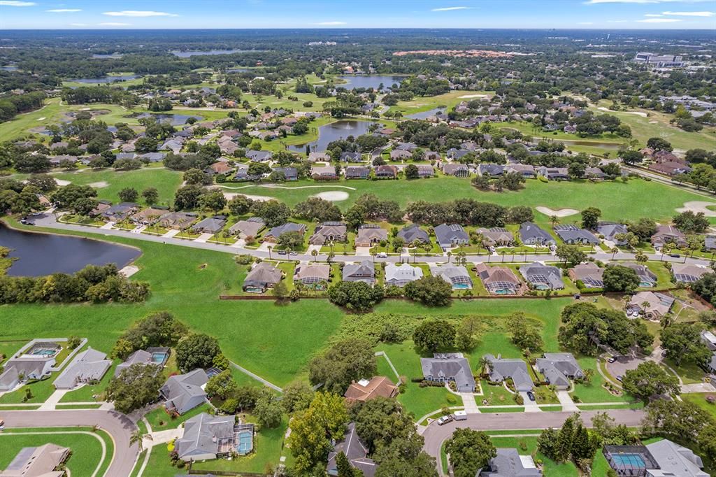 Activo con contrato: $675,000 (4 camas, 3 baños, 2861 Pies cuadrados)