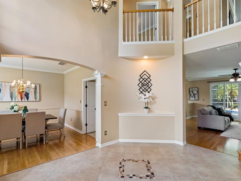 Activo con contrato: $675,000 (4 camas, 3 baños, 2861 Pies cuadrados)