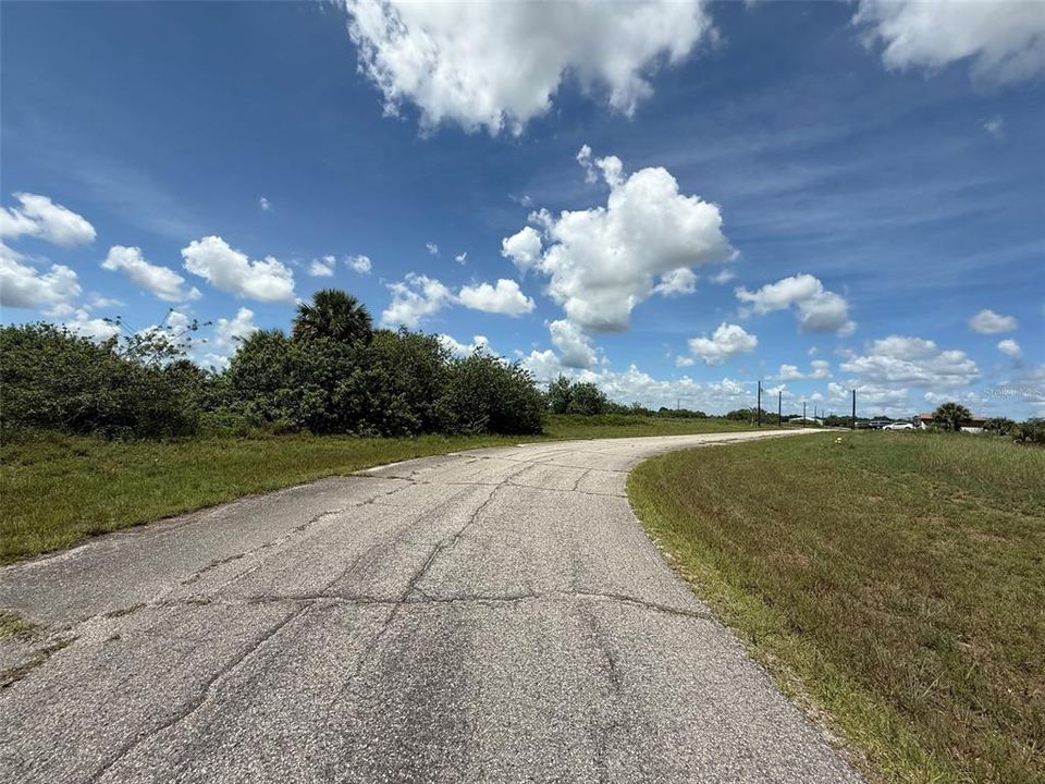 待售: $17,900 (0.30 acres)