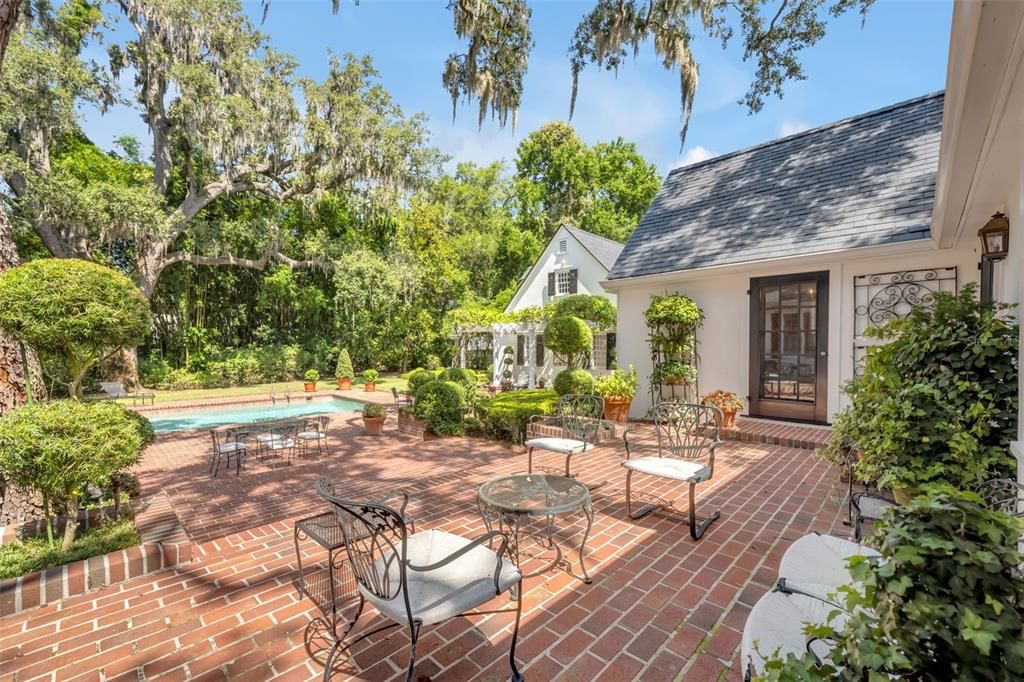 En Venta: $5,900,000 (6 camas, 5 baños, 5759 Pies cuadrados)