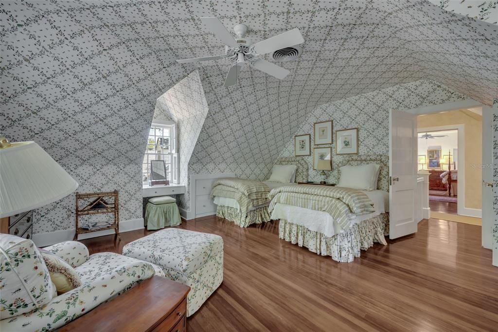 En Venta: $5,900,000 (6 camas, 5 baños, 5759 Pies cuadrados)