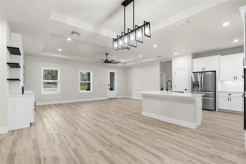 Active With Contract: $647,500 (4 beds, 2 baths, 2282 Square Feet)