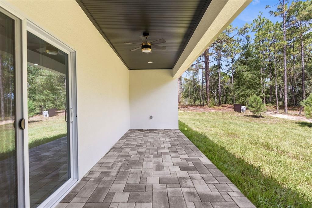 Active With Contract: $647,500 (4 beds, 2 baths, 2282 Square Feet)