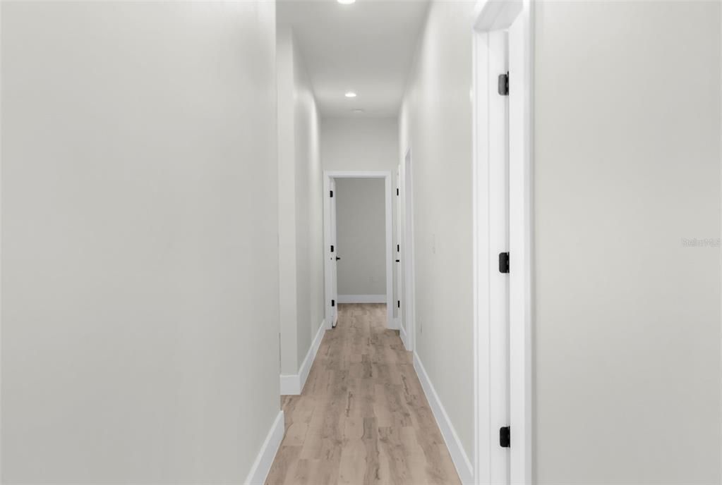 Active With Contract: $647,500 (4 beds, 2 baths, 2282 Square Feet)