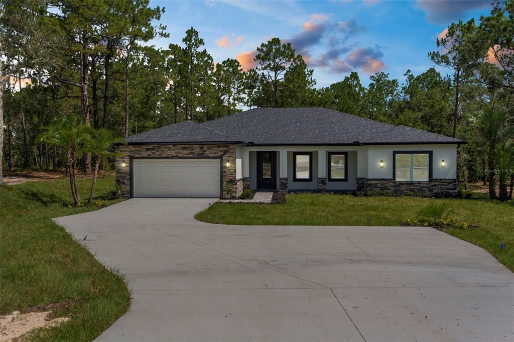 Active With Contract: $647,500 (4 beds, 2 baths, 2282 Square Feet)