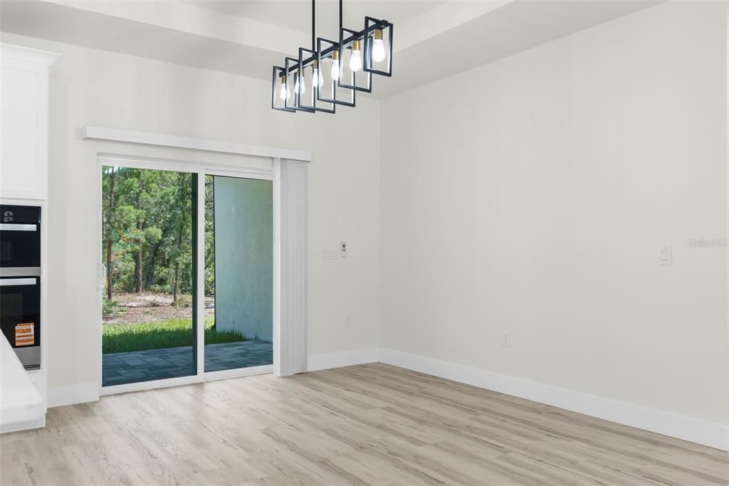 Active With Contract: $647,500 (4 beds, 2 baths, 2282 Square Feet)