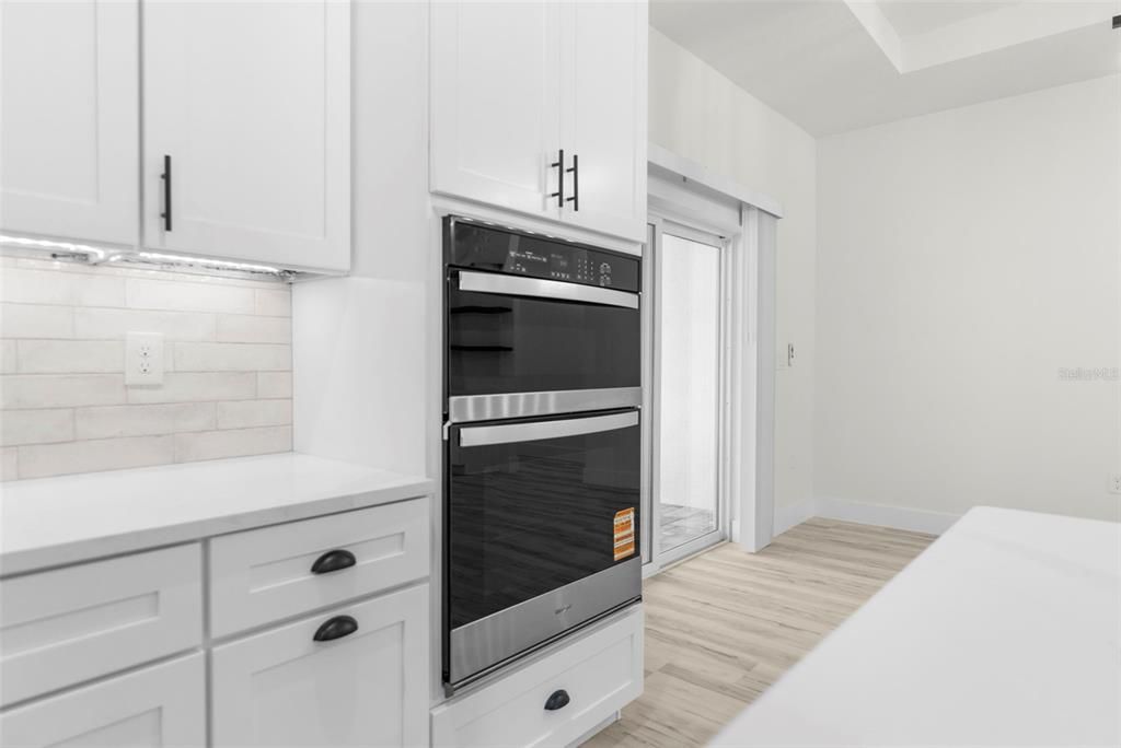 Active With Contract: $647,500 (4 beds, 2 baths, 2282 Square Feet)