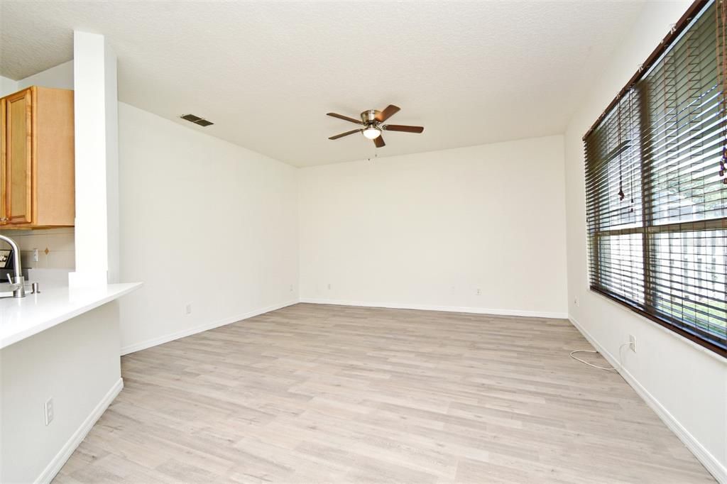 Active With Contract: $595,000 (4 beds, 2 baths, 2142 Square Feet)