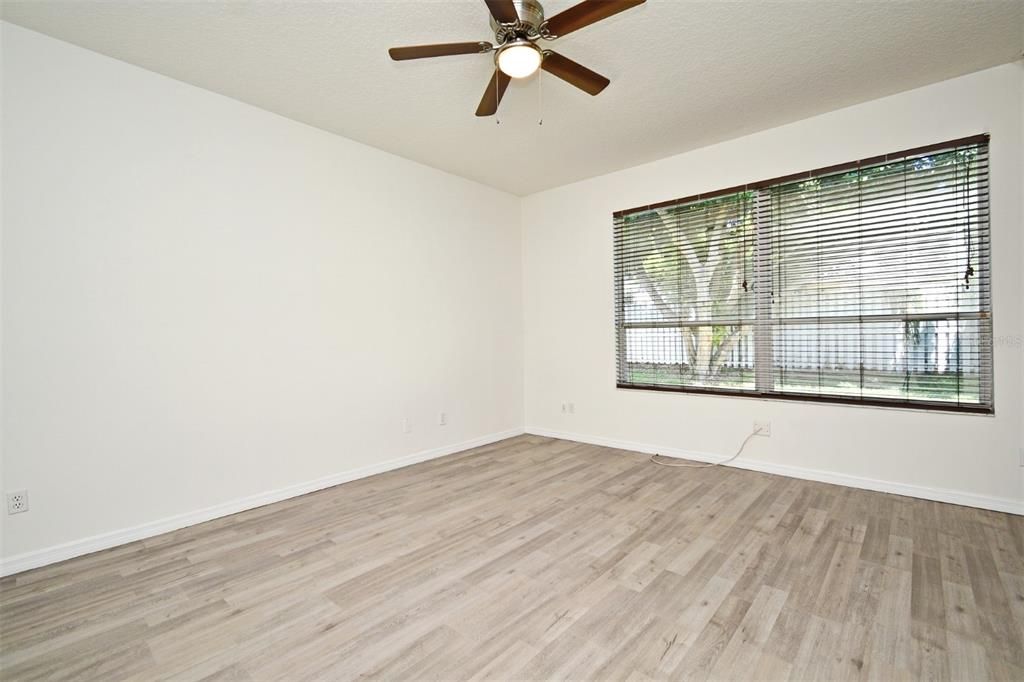 Active With Contract: $595,000 (4 beds, 2 baths, 2142 Square Feet)