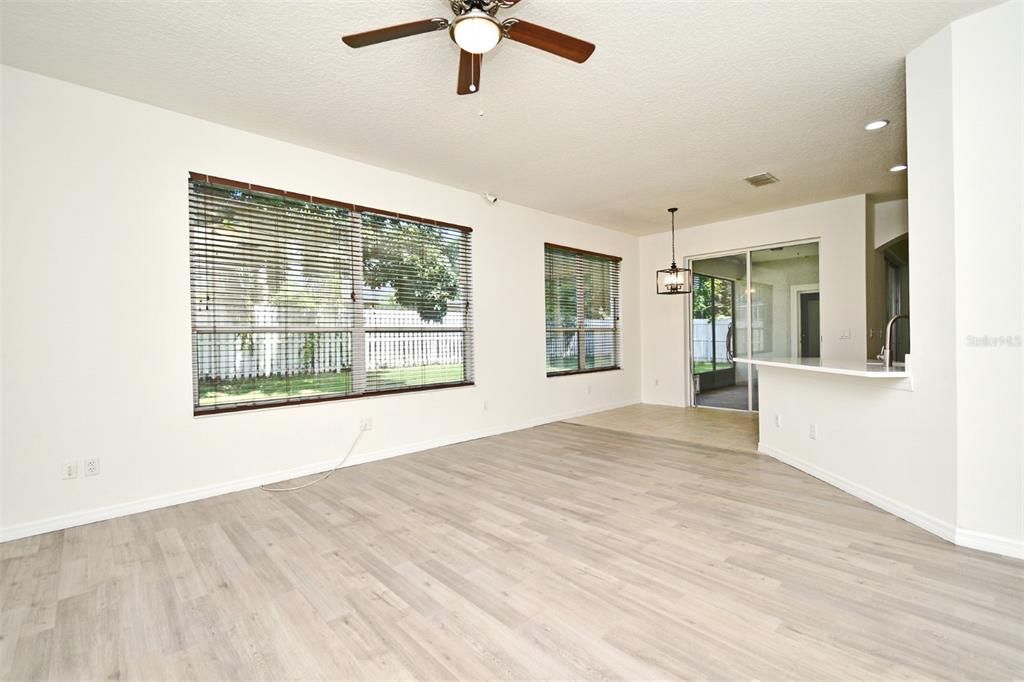 Active With Contract: $595,000 (4 beds, 2 baths, 2142 Square Feet)