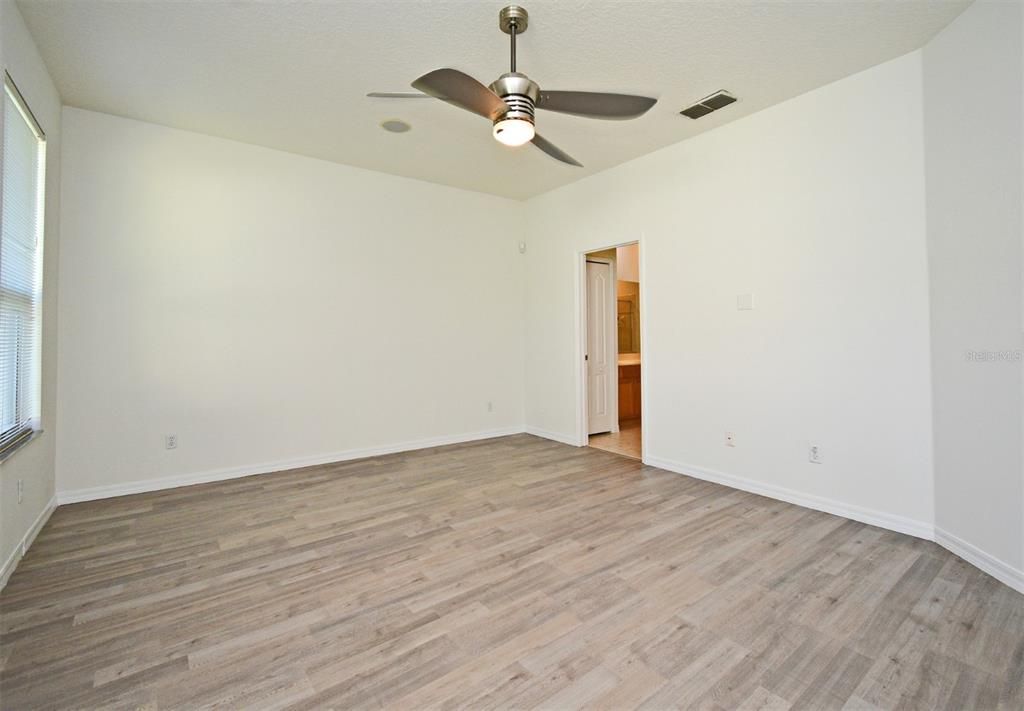 Active With Contract: $595,000 (4 beds, 2 baths, 2142 Square Feet)