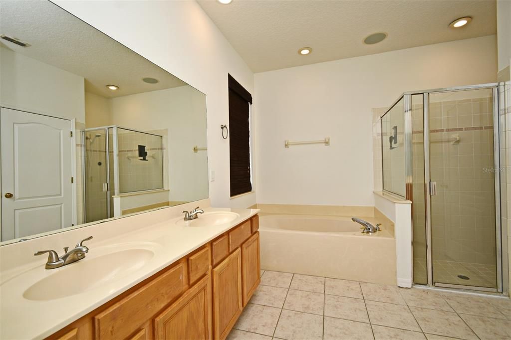 Active With Contract: $595,000 (4 beds, 2 baths, 2142 Square Feet)