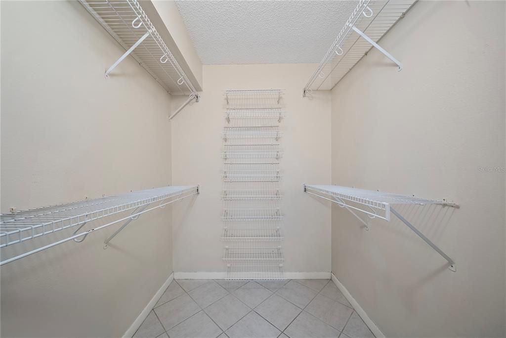 待售: $212,900 (2 贝兹, 2 浴室, 1050 平方英尺)