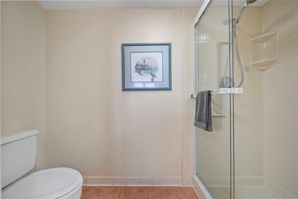 待售: $212,900 (2 贝兹, 2 浴室, 1050 平方英尺)