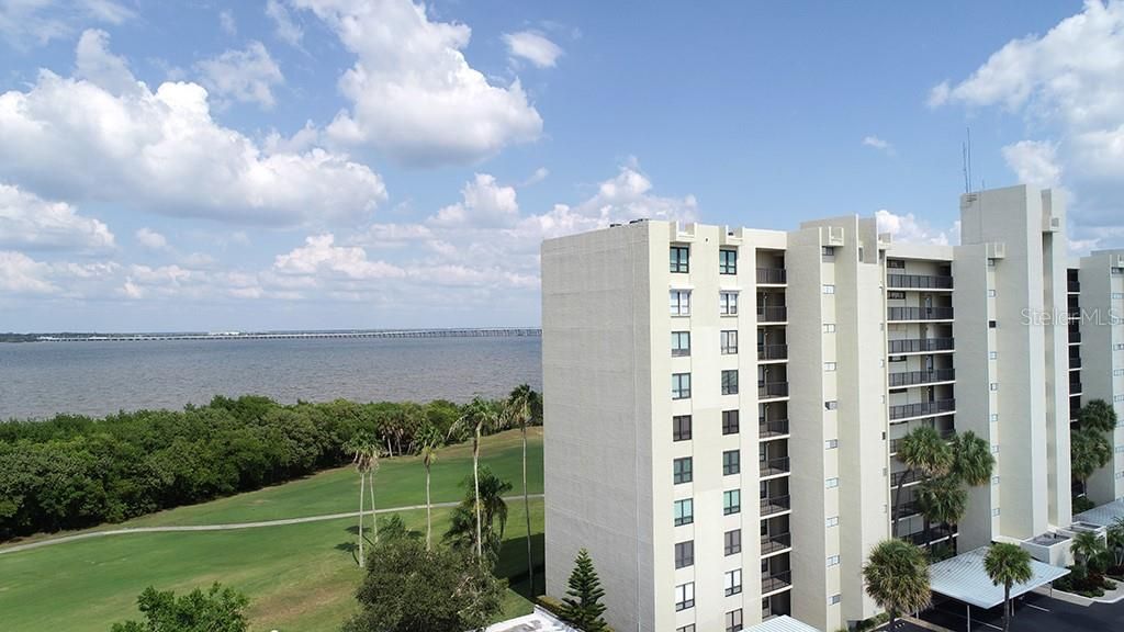 待售: $212,900 (2 贝兹, 2 浴室, 1050 平方英尺)